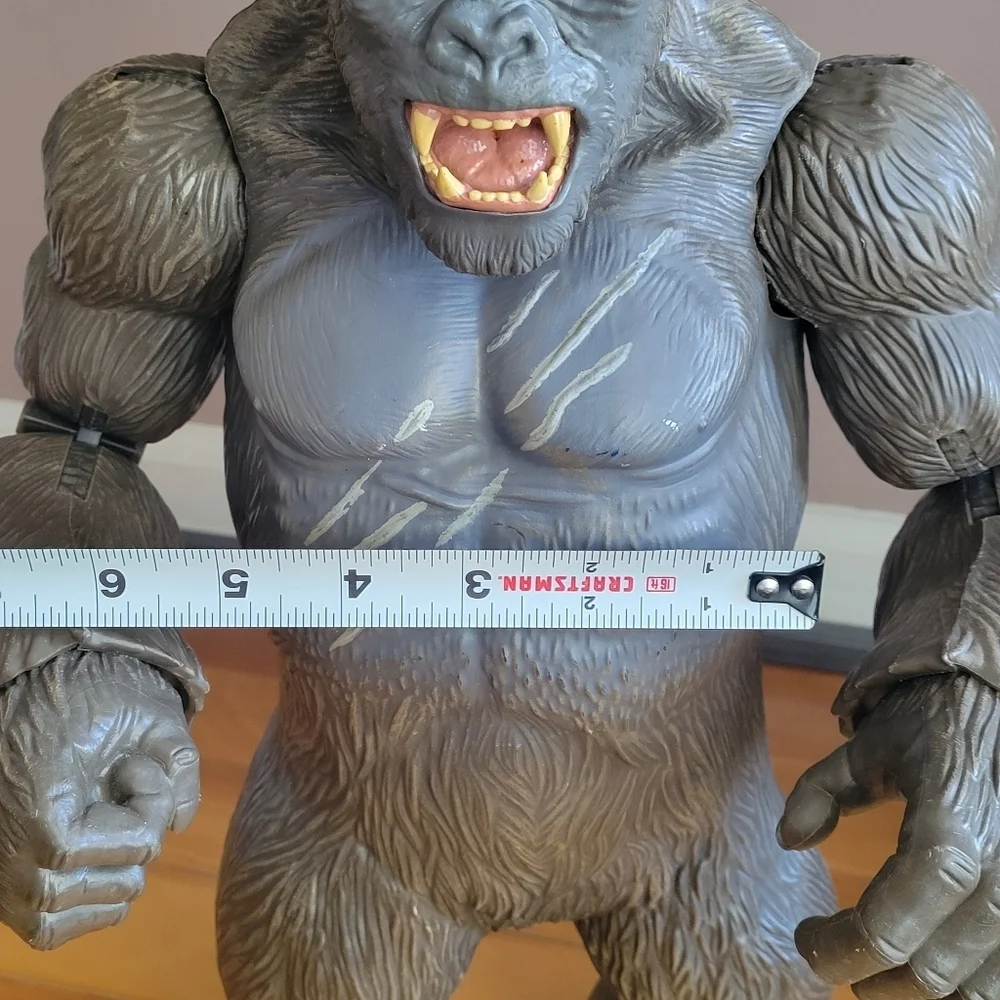 Lanard Toys 2016 Giant Roaring Gorilla Action Figure Jungle King 18